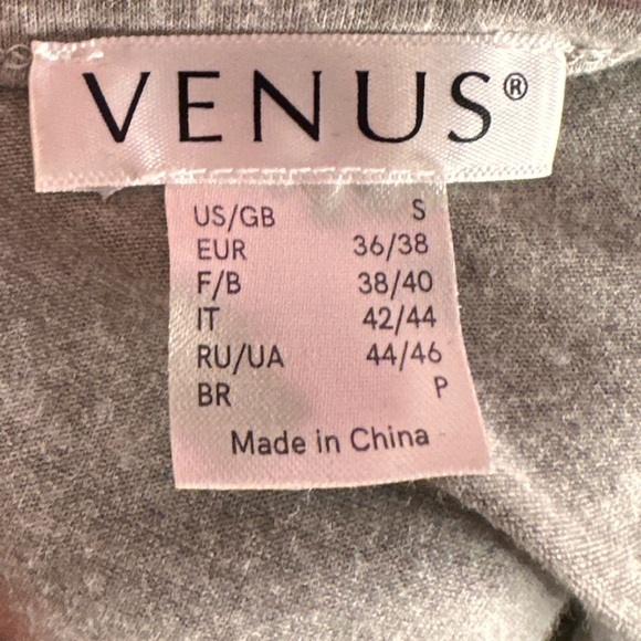 Venus Gray Tank Top with Love Your # Selfie Size Small - Picture 3 of 4